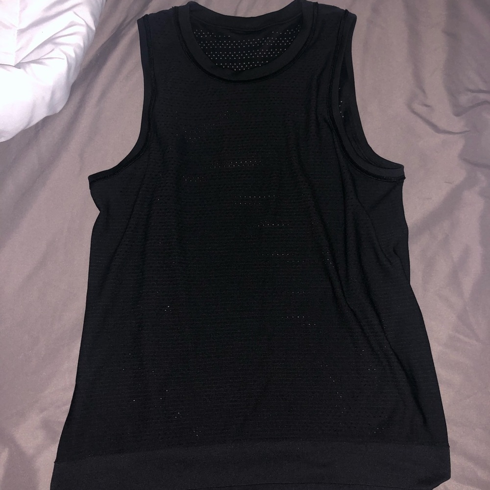 LULULEMON BREEZE BY TANK BLACK